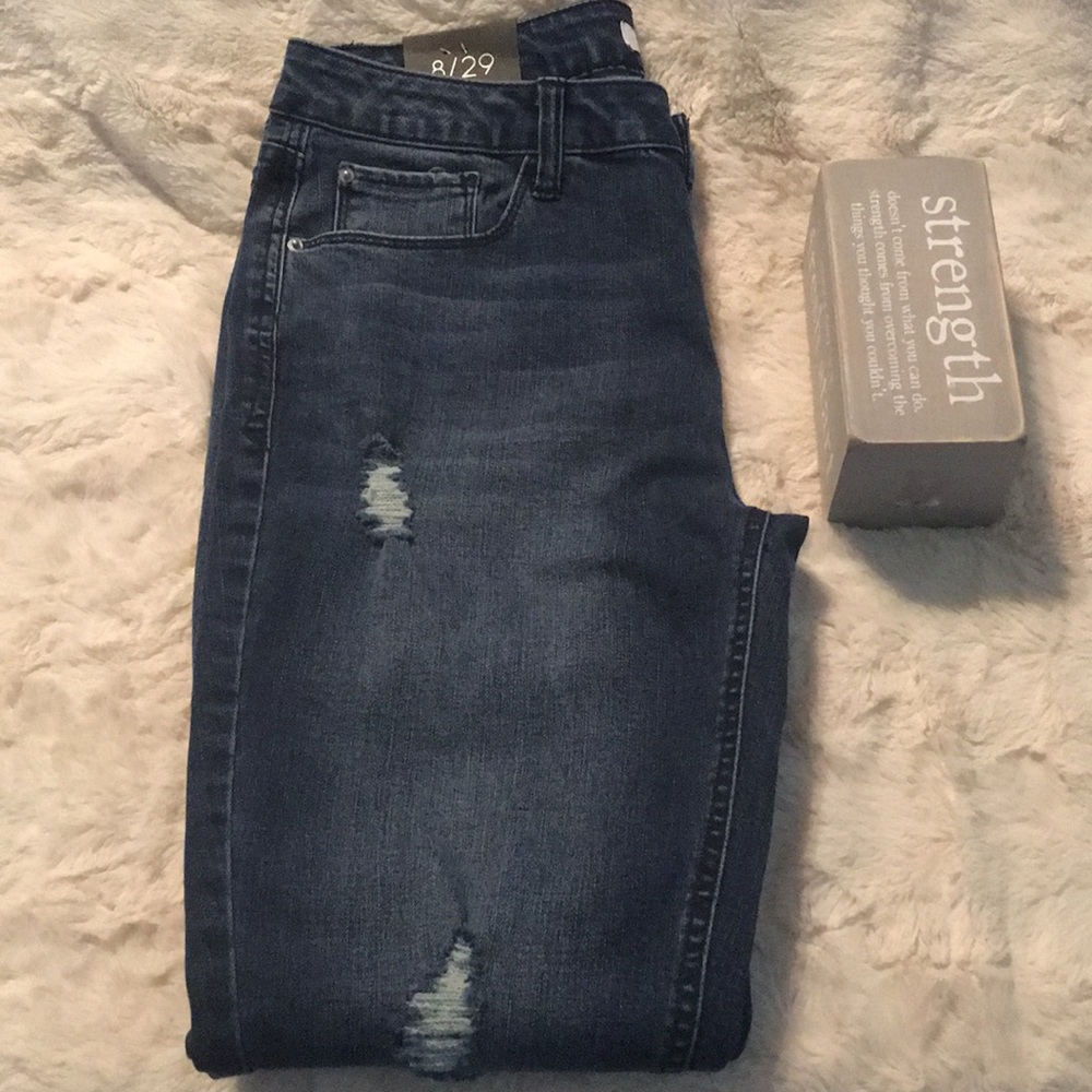 KENSIE NWT Skinny Crop jeans